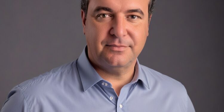 New Frontiers in Global Asset Management: A Contemporary Approach