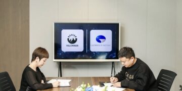 Teckvia Limited and GLORIOUS SKY LLC Forge Deep Strategic Partnership for VolcMinerD1 Large-Scale Procurement